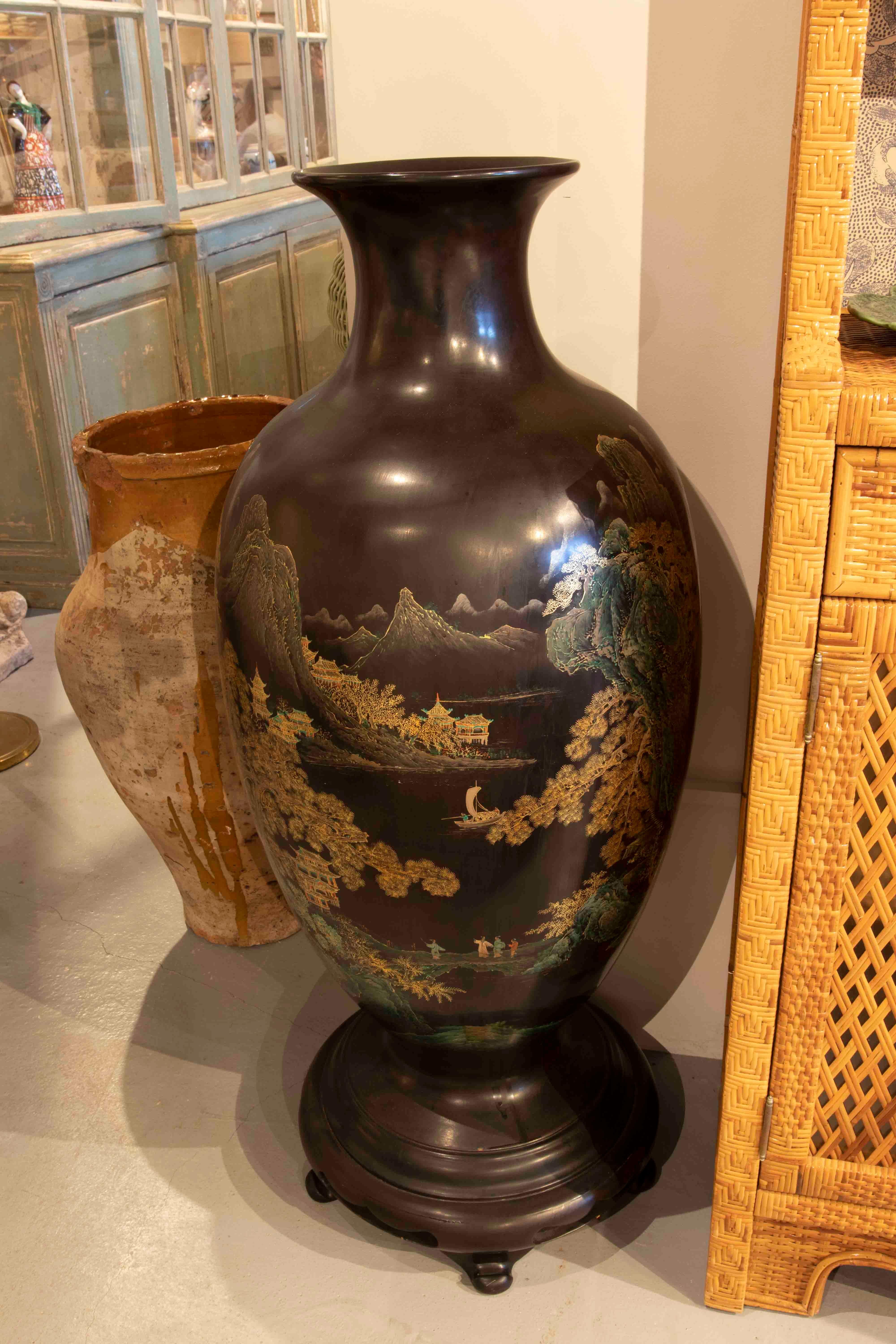  Oriental Pair of Hand-Painted Lacquer Vases with Wooden Base For Sale 2