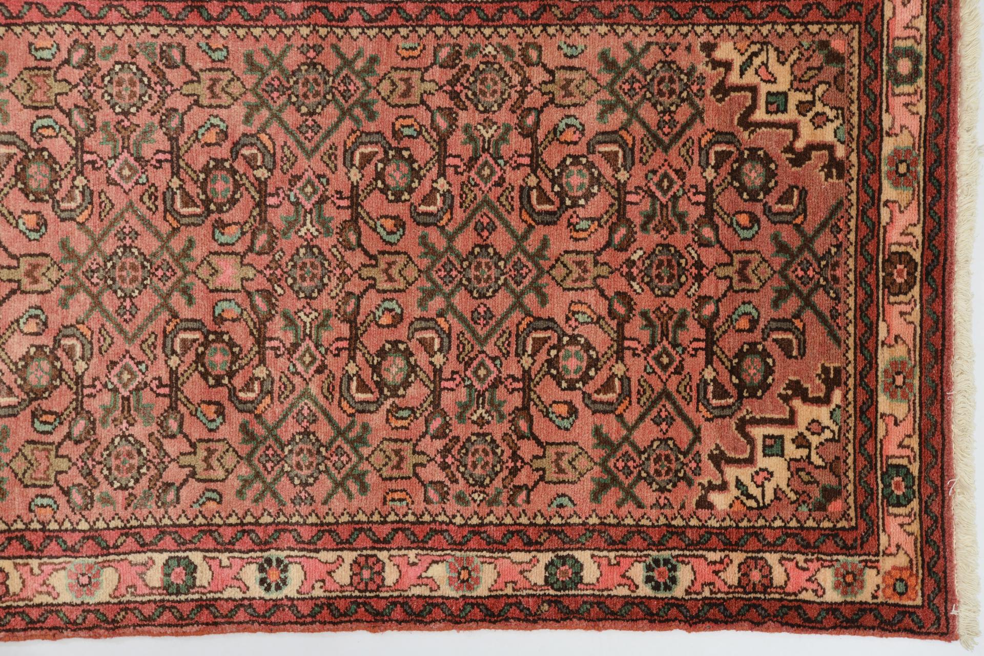 Oriental Pastel Runner Carpet In Excellent Condition For Sale In Alessandria, Piemonte