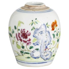 Oriental porcelain - Bulbous pot