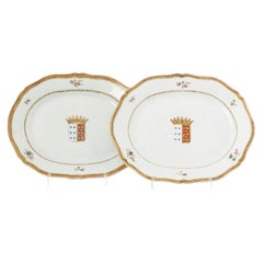 Oriental porcelain - Pair of carved serving dishes