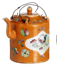 Oriental porcelain - Teapot with lid and jar