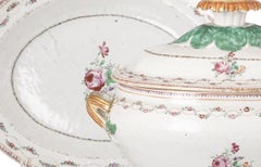 Porcelaine orientale - Soupeuse avec plat de service - Compagnie des Indes orientales