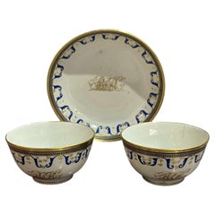 Porcelaine orientale - Deux tasses et une soucoupe - Compagnie des Indes orientales