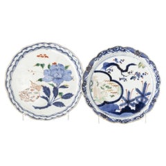 Oriental porcelain - Two cut-out dishes