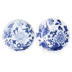 Oriental porcelain - Two plates