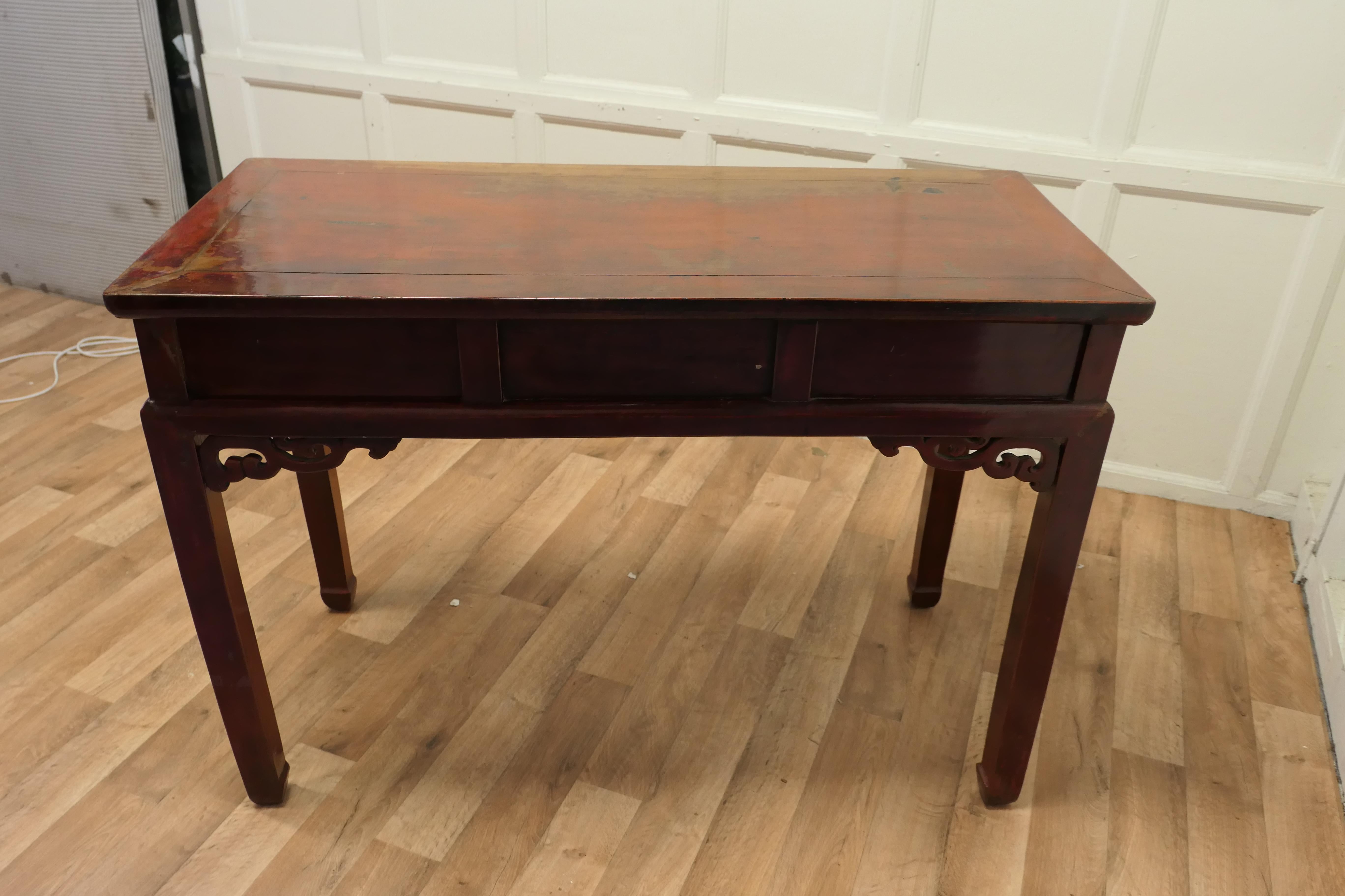 Oriental Red Lacquered Writing Table or Side Table   For Sale 4