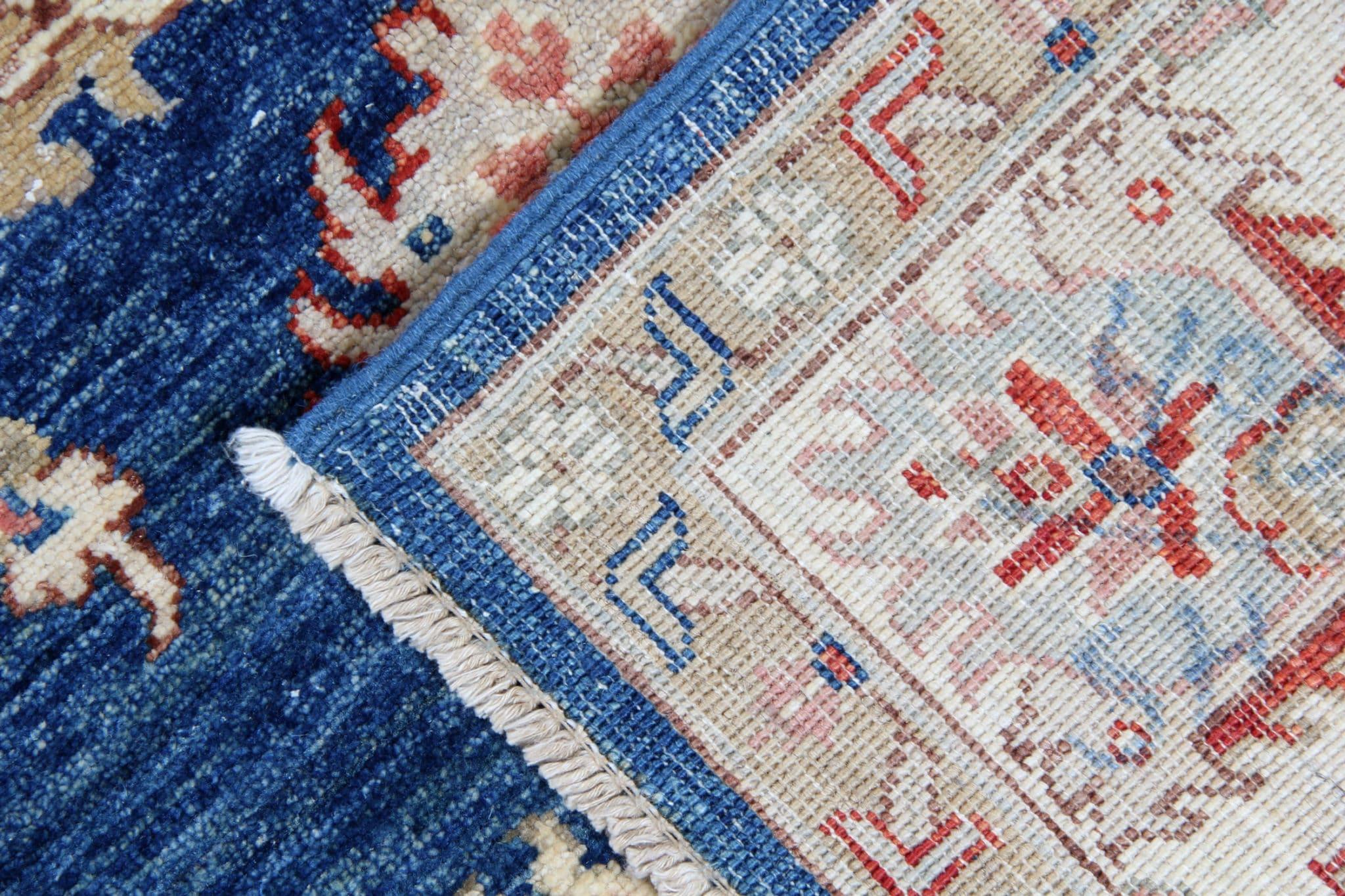 Oriental Rug Blue Zeigler Carpet Handmade Bedroom Rug In Excellent Condition For Sale In Hampshire, GB
