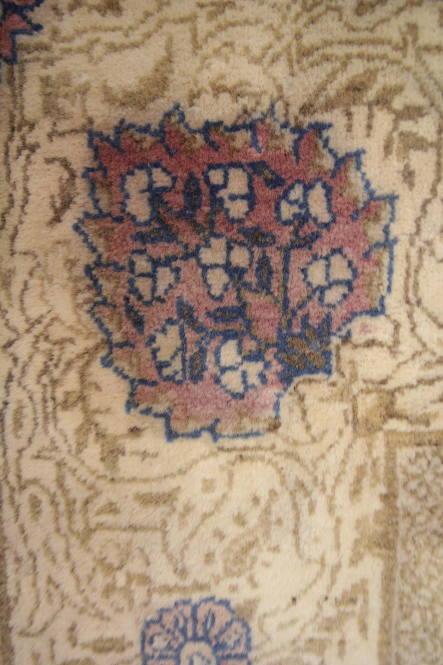 Tapis oriental fait à la main Tapis turc vintage:: tapis de salon en laine crème Bon état - En vente à Hampshire, GB