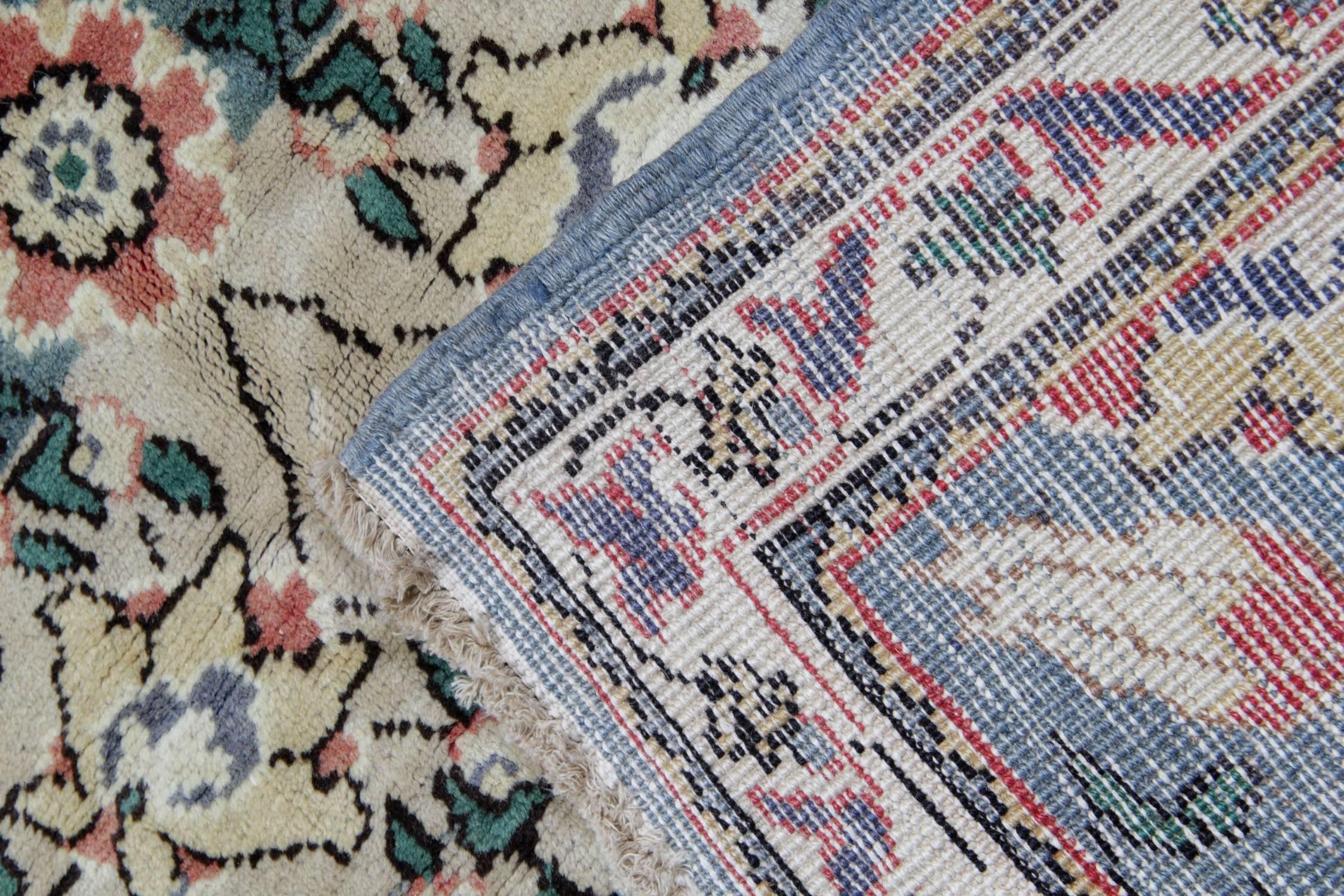 Grüne grüne antike Oushak-Teppiche, Orientteppich Handgefertigter Teppich Traditionelle türkische Teppiche im Zustand „Hervorragend“ im Angebot in Hampshire, GB
