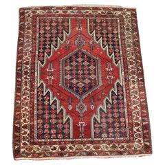 Oriental rug/tapestry with nice pattern in mostly red and blue shades 197x134cm