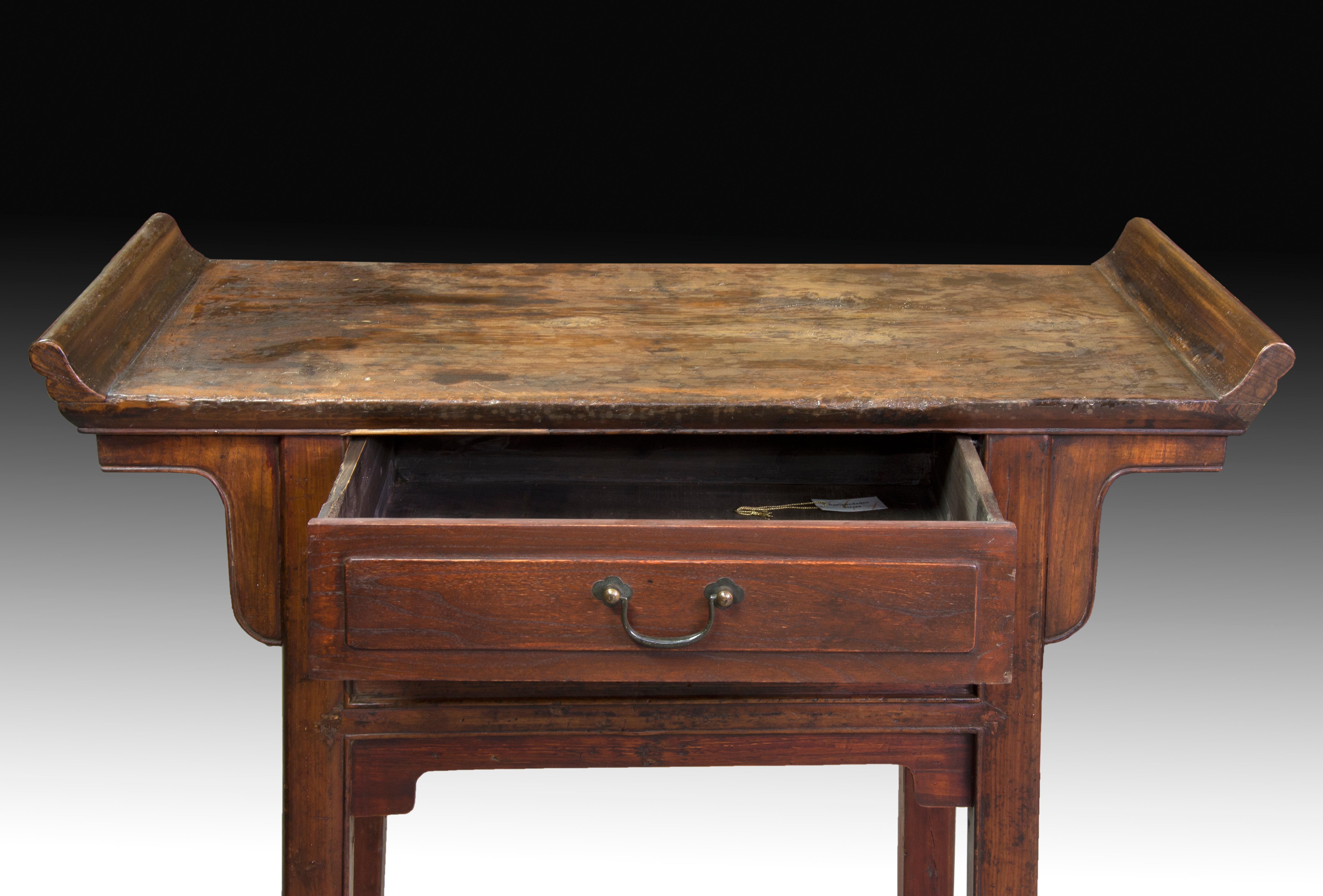 Other Oriental side table in wood and metal, 19th-20th Centuries For Sale