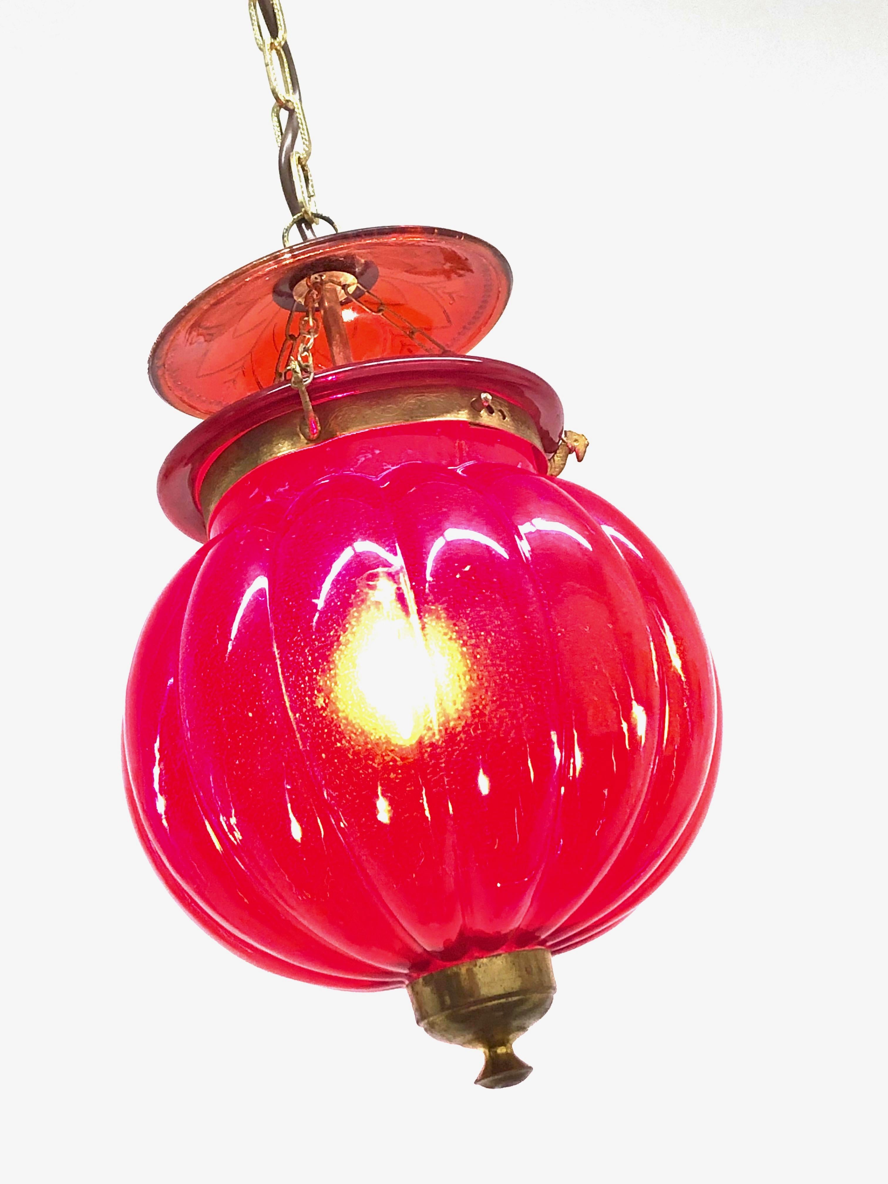 Oriental Style Red Glass and Brass Hall Lantern Pendant, German 1960s In Good Condition For Sale In Nuernberg, DE