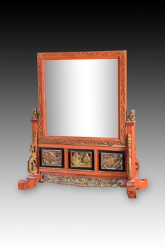 Oriental table mirror. Carved wood. China, 19th century.
