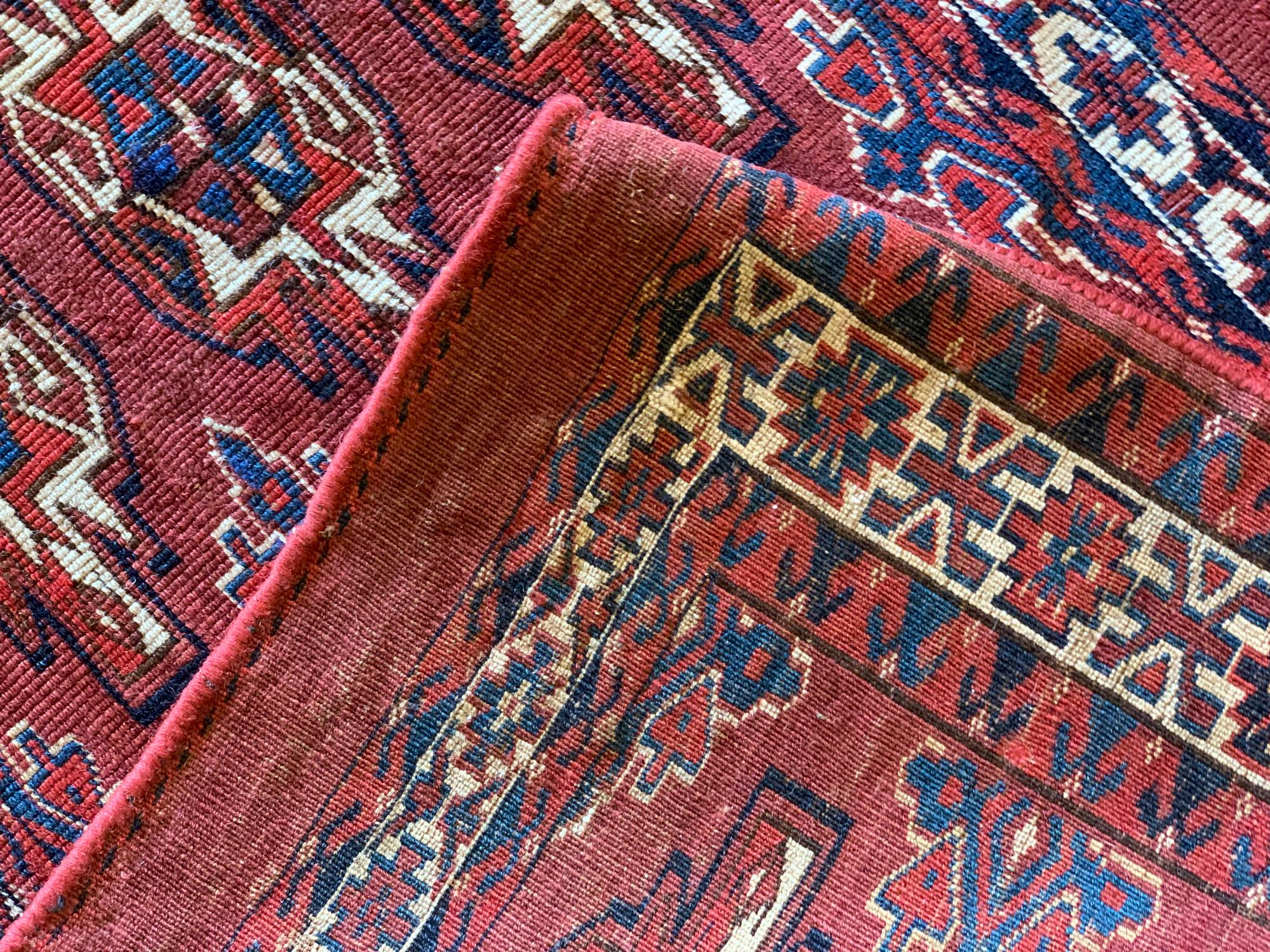 Oriental Turkmen Rug Antique Carpet Rust Traditional Handmade Red Wool In Excellent Condition For Sale In Hampshire, GB