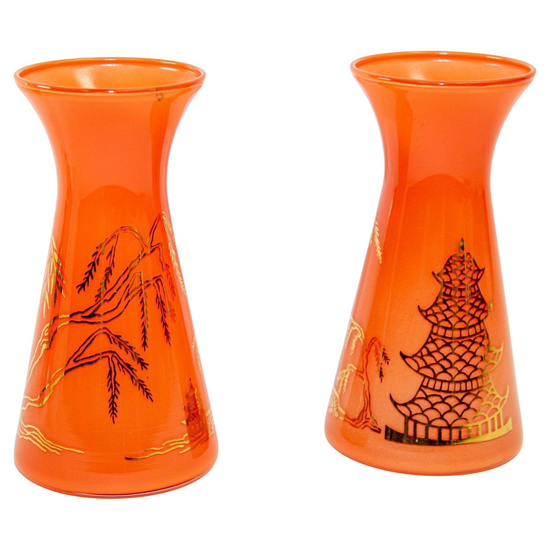 Vases en verre orange orientaux vintage avec motif de Pagodas asiatiques délavés dorés