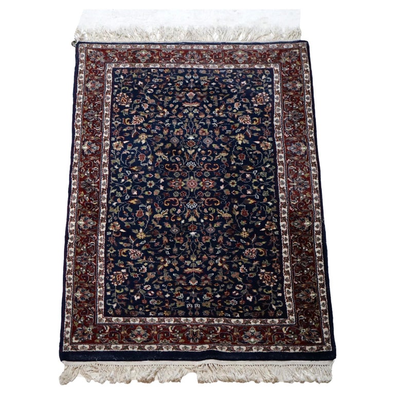 Oriental Wool Rug 20th C For Sale at 1stDibs
