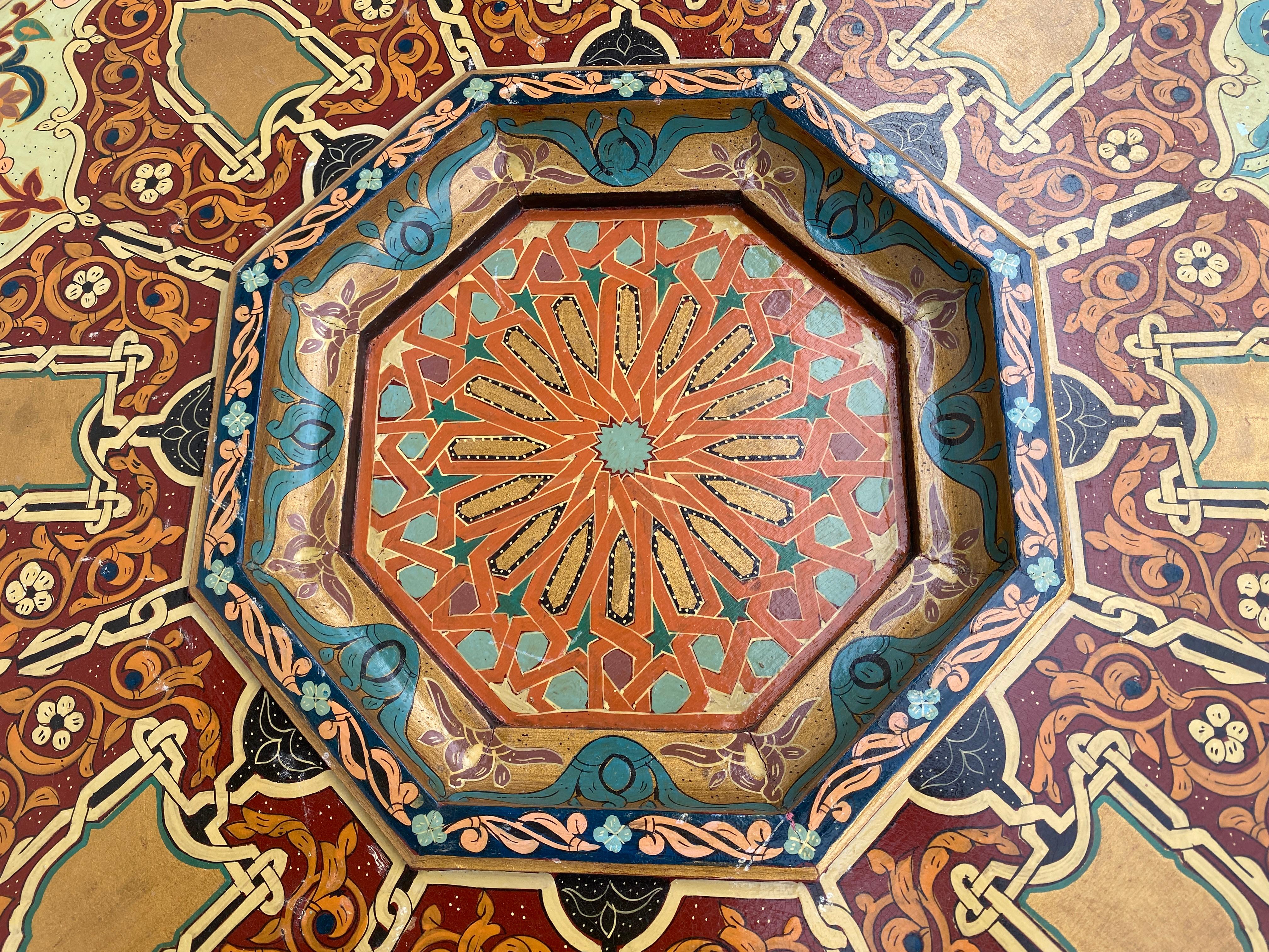 20th Century Oriental work, large polychrome wood coffee table, circa 1950 Small flaws on the For Sale