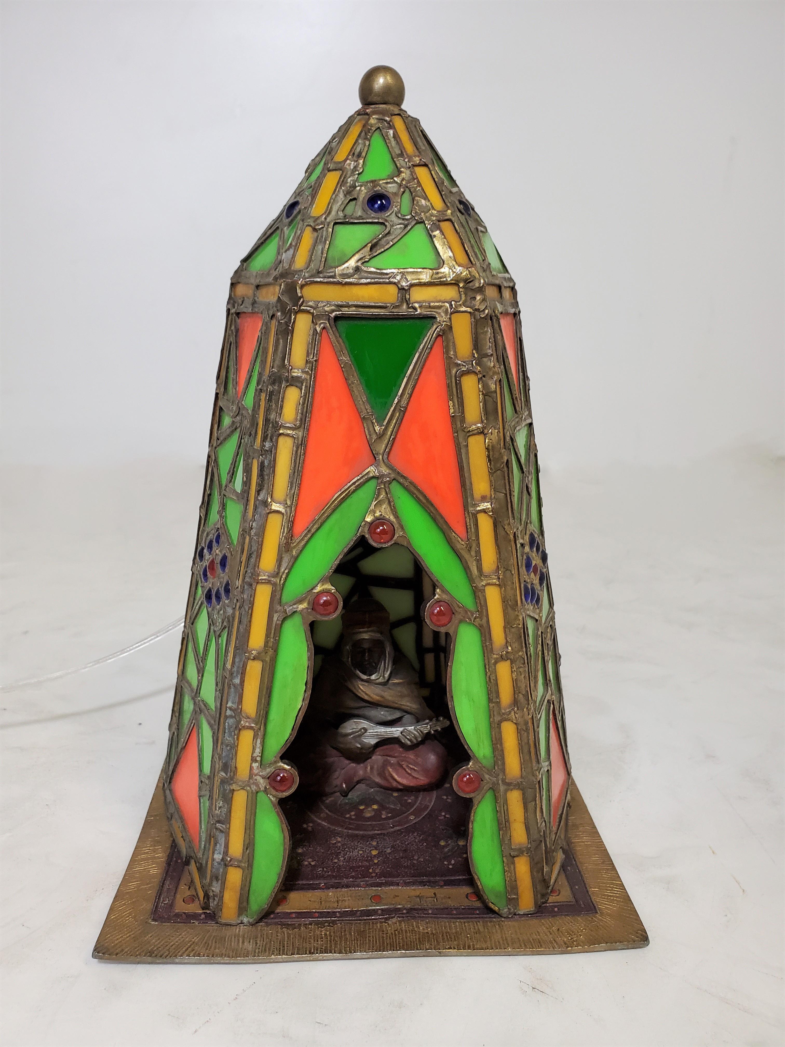 Lampe de bureau en forme de tente orientaliste autrichienne peinte à froid et en verre teinté en vente 12