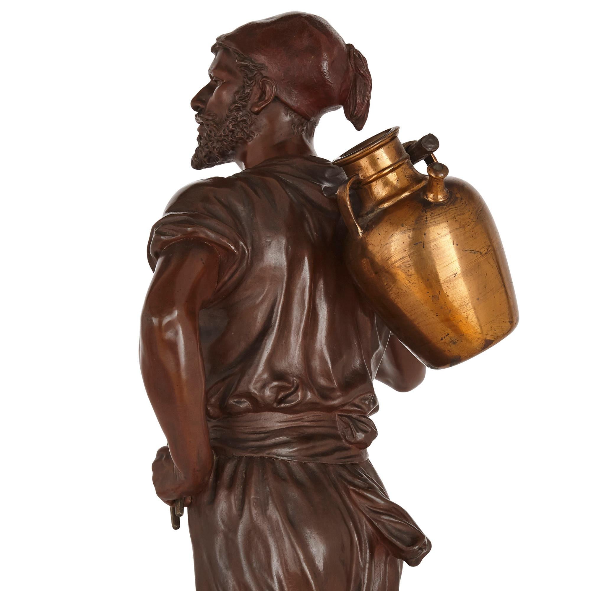 Belle Époque Figure orientaliste en bronze d'un porteur d'eau par Marcel Debut en vente