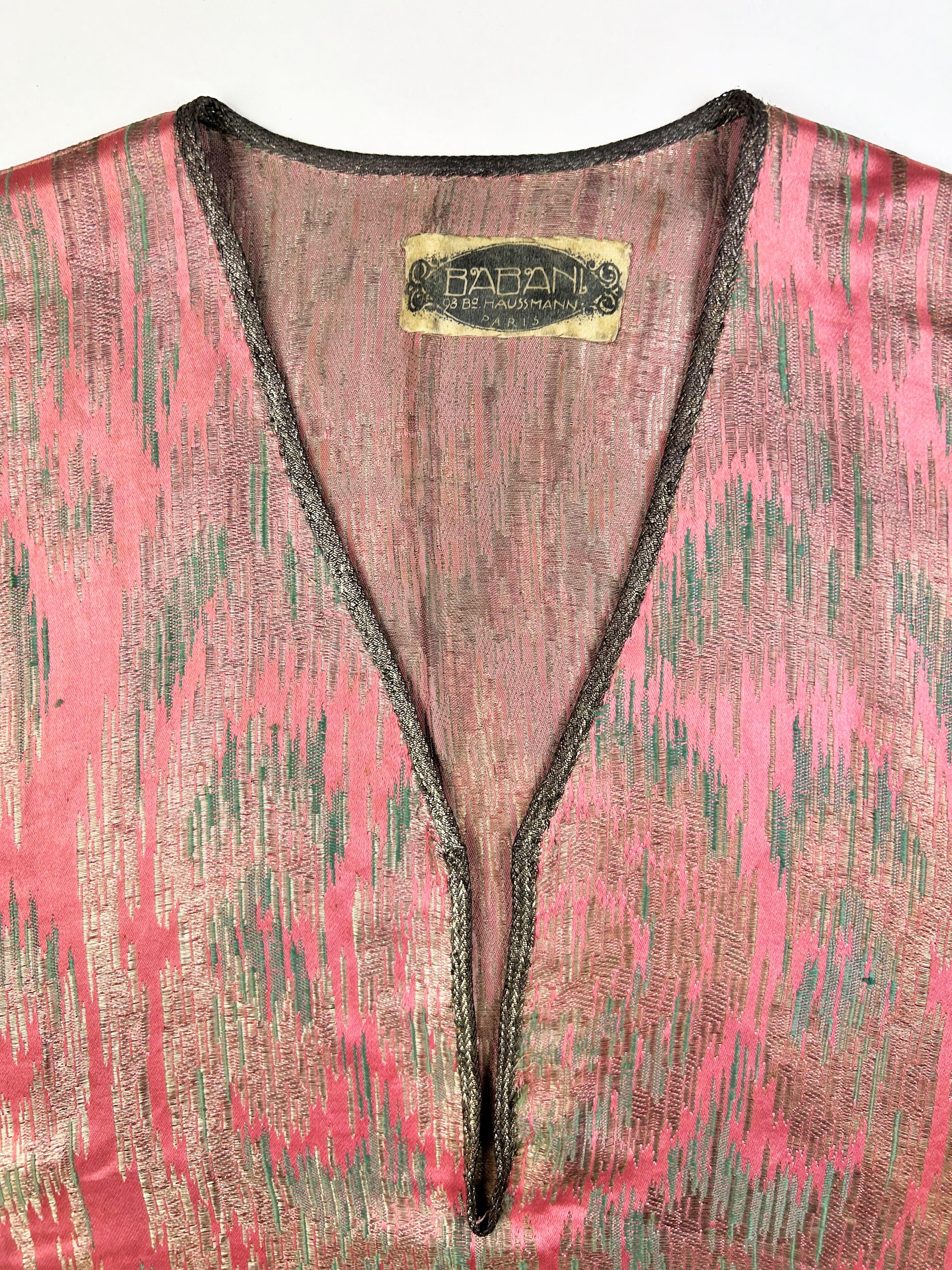 Orientalisches Kleid oder Djellaba aus Lamé von Madame Babani Paris - Frankreich CIRCA 1915 im Zustand „Gut“ in Toulon, FR