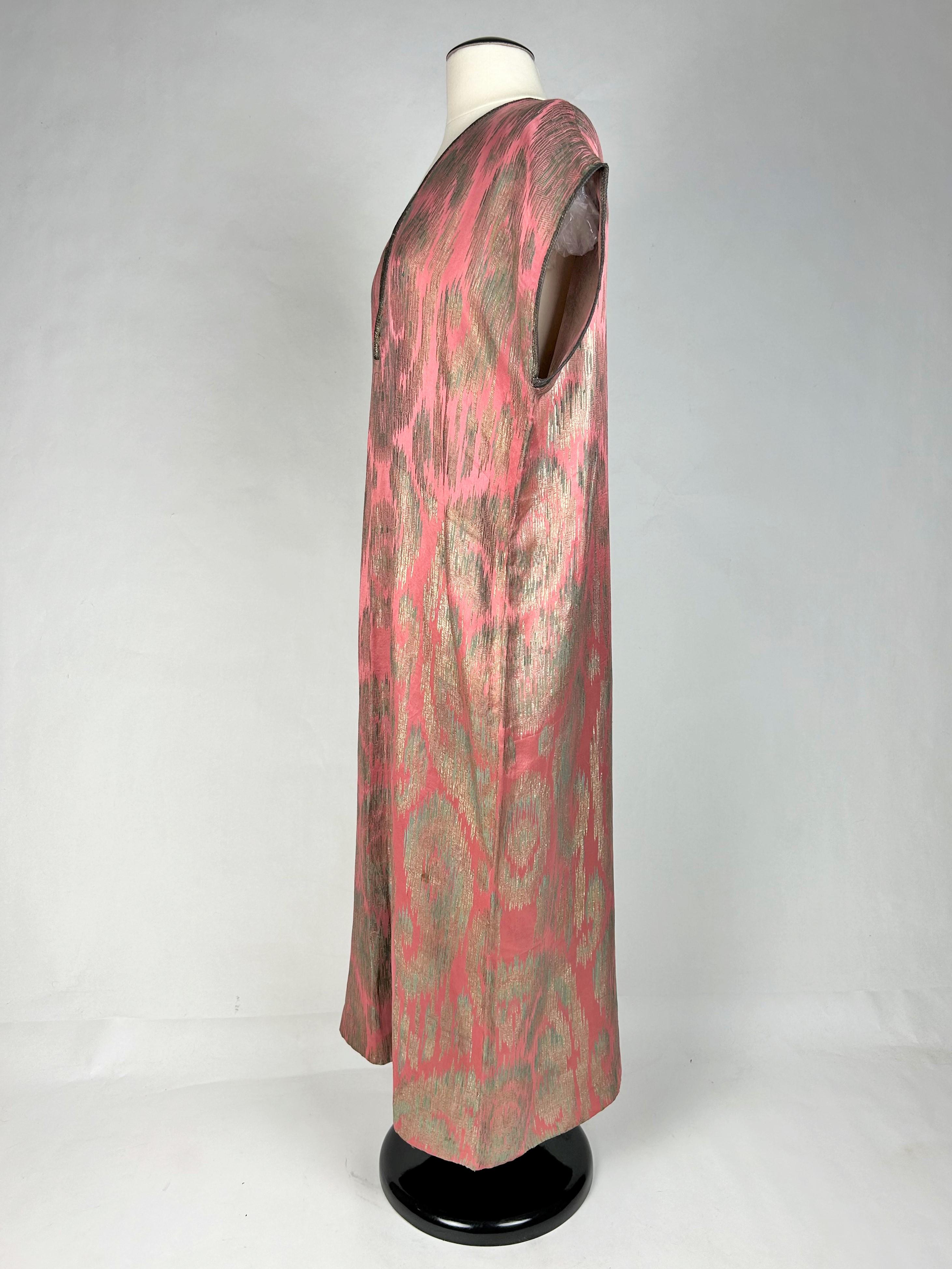 Orientalisches Kleid oder Djellaba aus Lamé von Madame Babani Paris - Frankreich CIRCA 1915 2