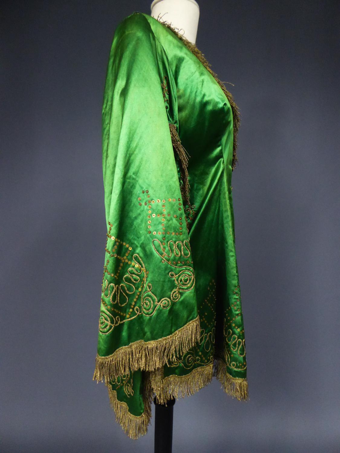 Orientalist Evening Fancy Jacket in Embroidered Sequin and Silk Satin Circa 1940 For Sale 4