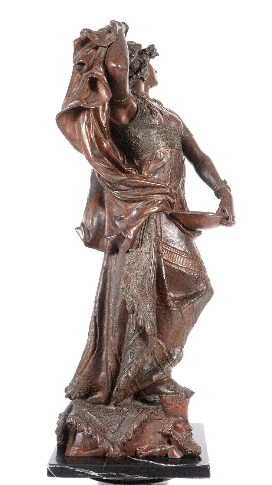 Orientalist Figure of Judith Patinated Bronze Statue After Henry Weisse  For Sale 6