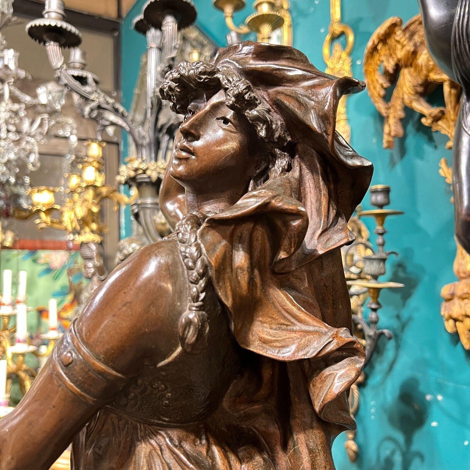 Orientalist Figure of Judith Patinated Bronze Statue After Henry Weisse  In Good Condition For Sale In New York, NY