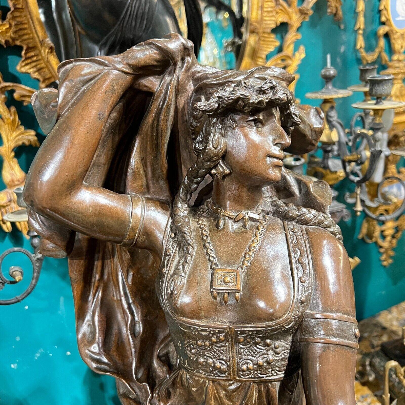 Orientalist Figure of Judith Patinated Bronze Statue After Henry Weisse  For Sale 1