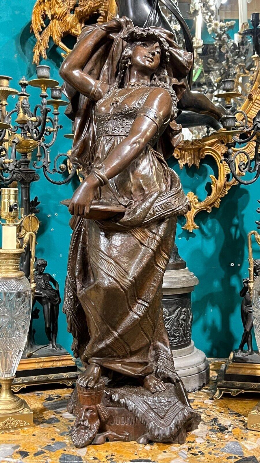 Orientalist Figure of Judith Patinated Bronze Statue After Henry Weisse  For Sale 2