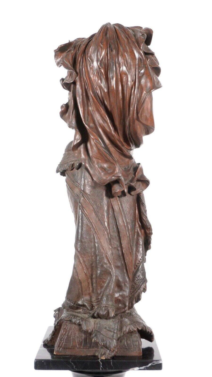 Orientalist Figure of Judith Patinated Bronze Statue After Henry Weisse  For Sale 4