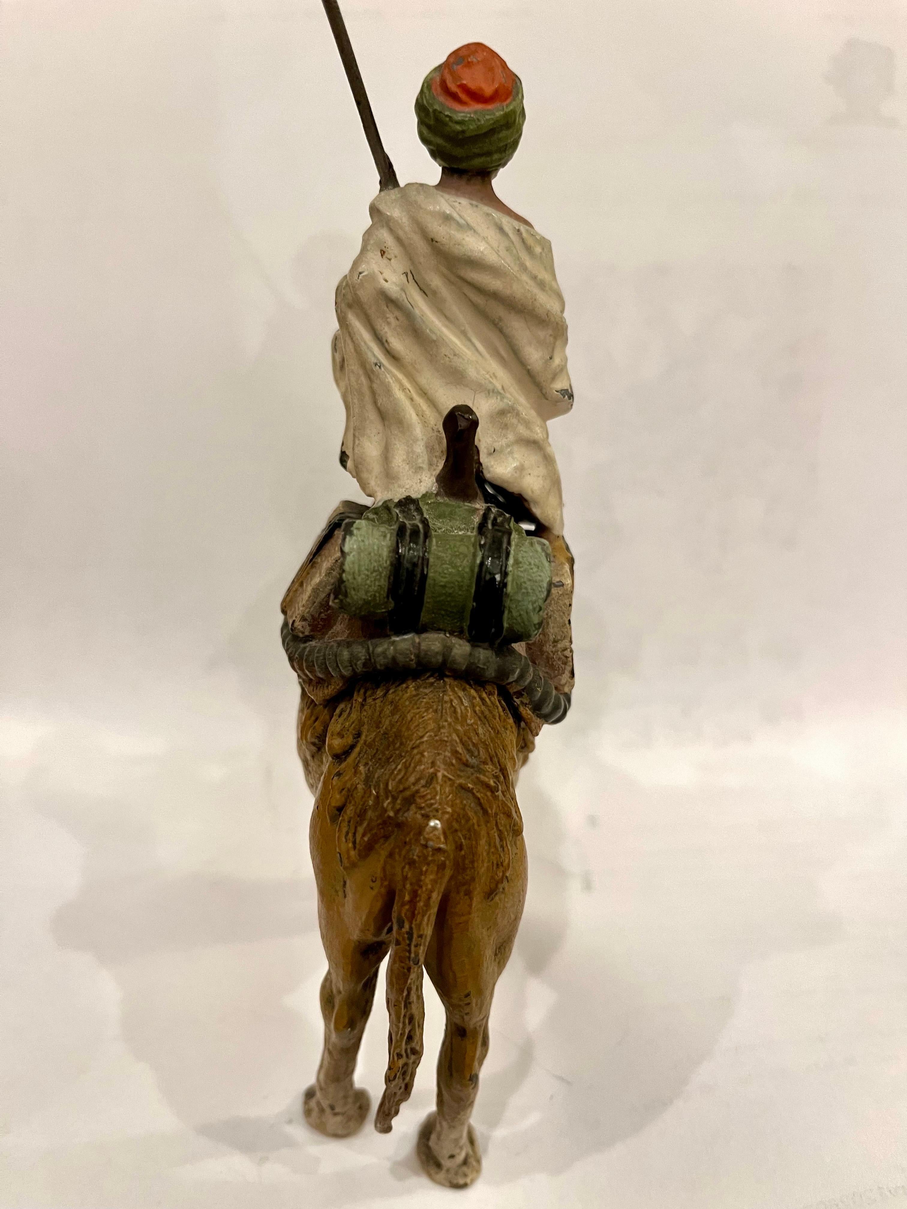 Nuremberg, fin du 19e siècle, sculpture arabe en plomb en vente 1