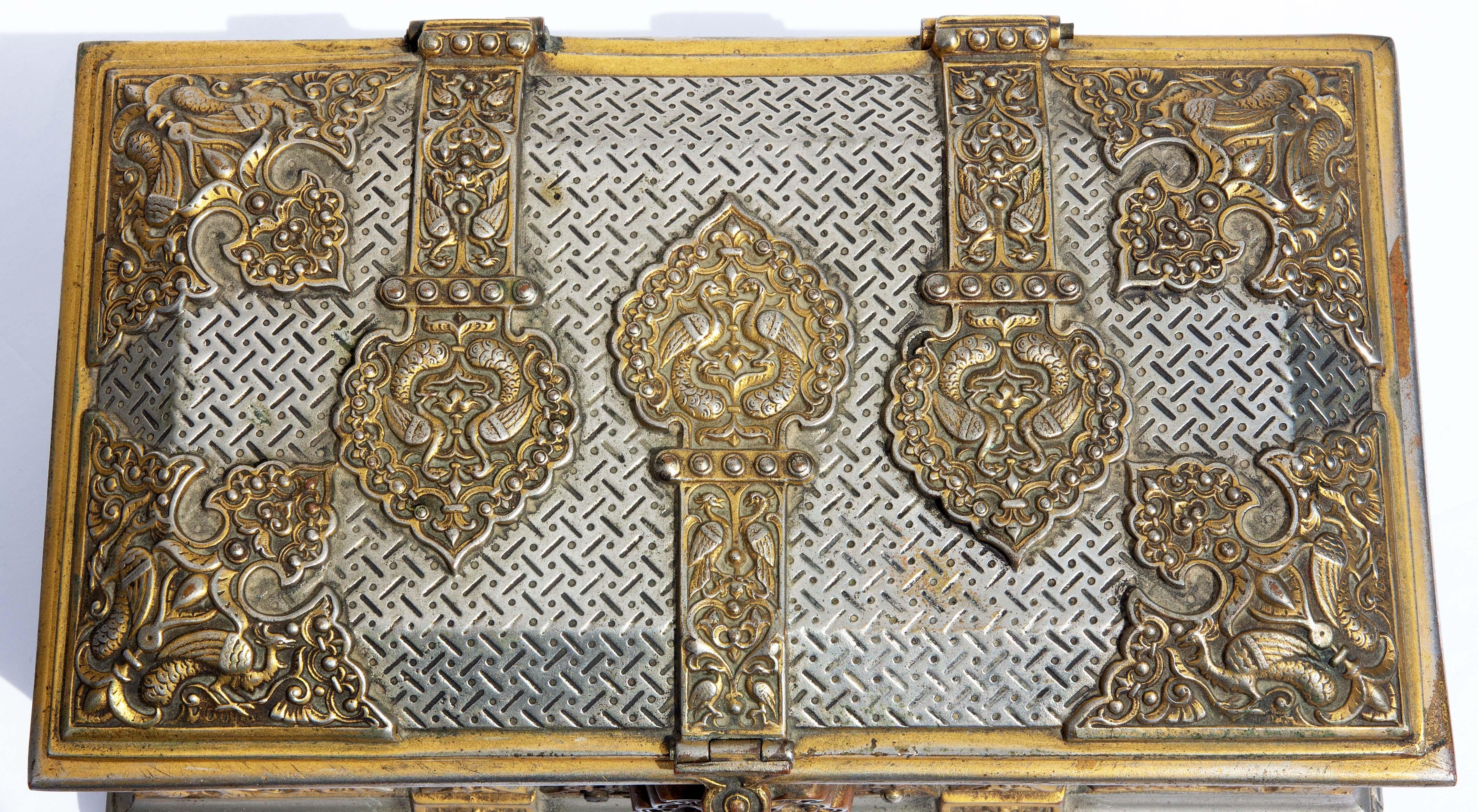 European Orientalist Silver and Gold Gilt Bronze 19th Century Box For Sale