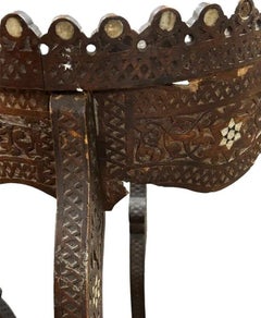 Orientalist  Werk, Pedestal aus Buche und Knochen um 1880