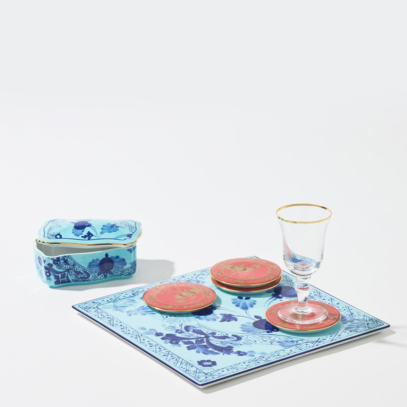 Oriente Italiano Rubrum Juego De 4 Posavasos by GINORI 1735 en Nuevo estado para la venta en Milan, IT