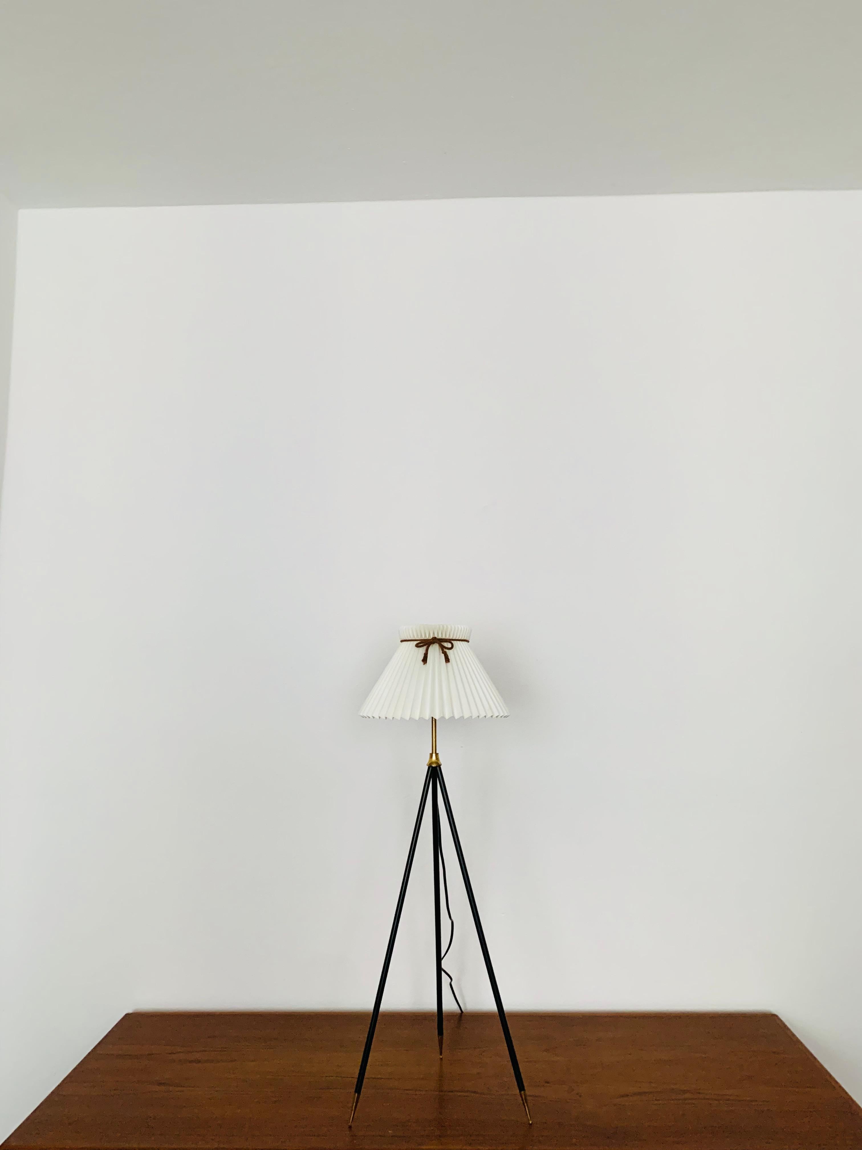 Very nice Danish floor or table lamp from the 1950s.
Wonderful and contemporary design.
A highlight for every room.

Manufacturer: Le Klint
Design: Kaare Klint

Condition:

Very good vintage condition with minimal signs of wear consistent with