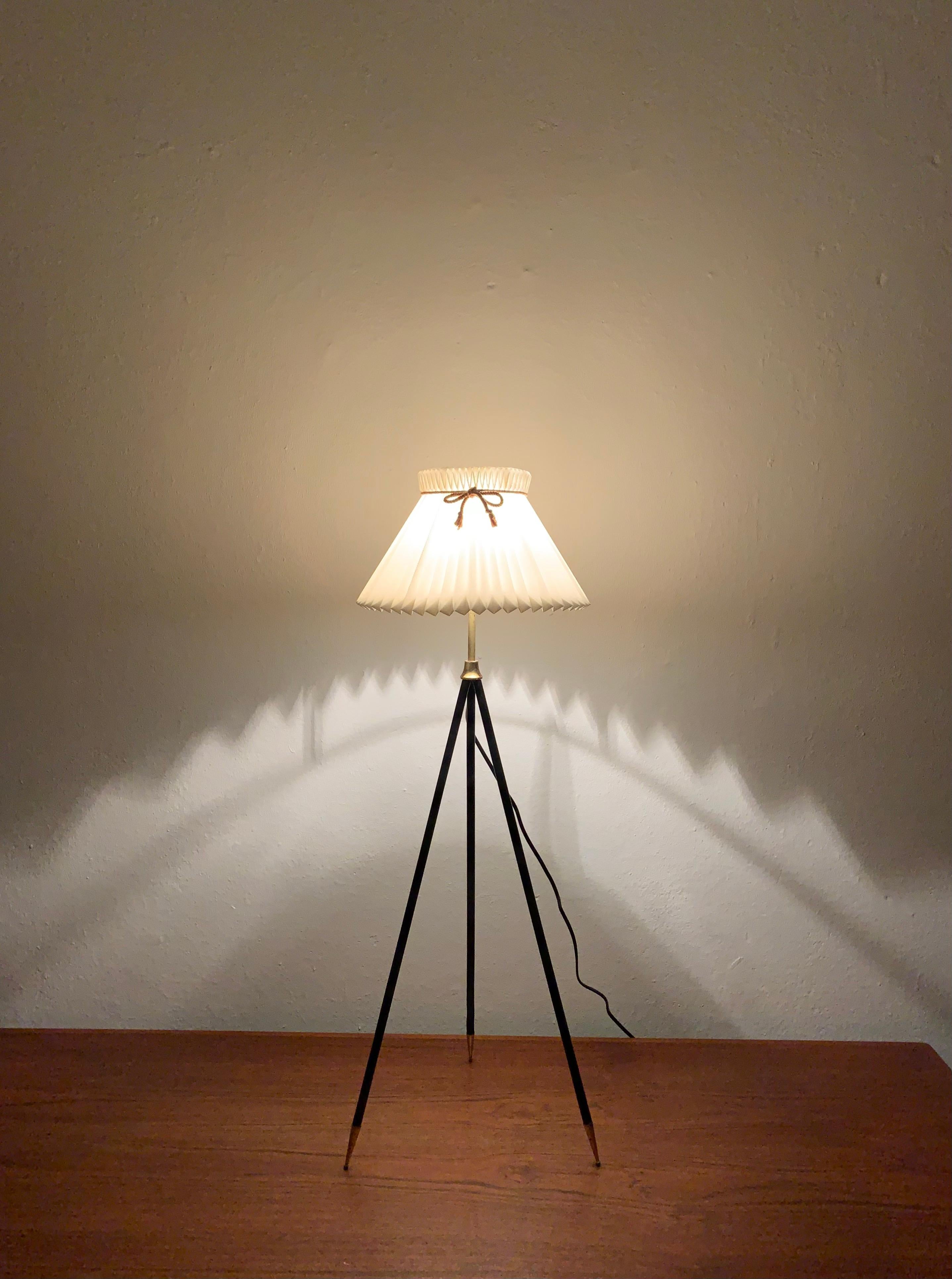 Origami Floor or Table Lamp by Kaare Klint for Le Klint For Sale 2