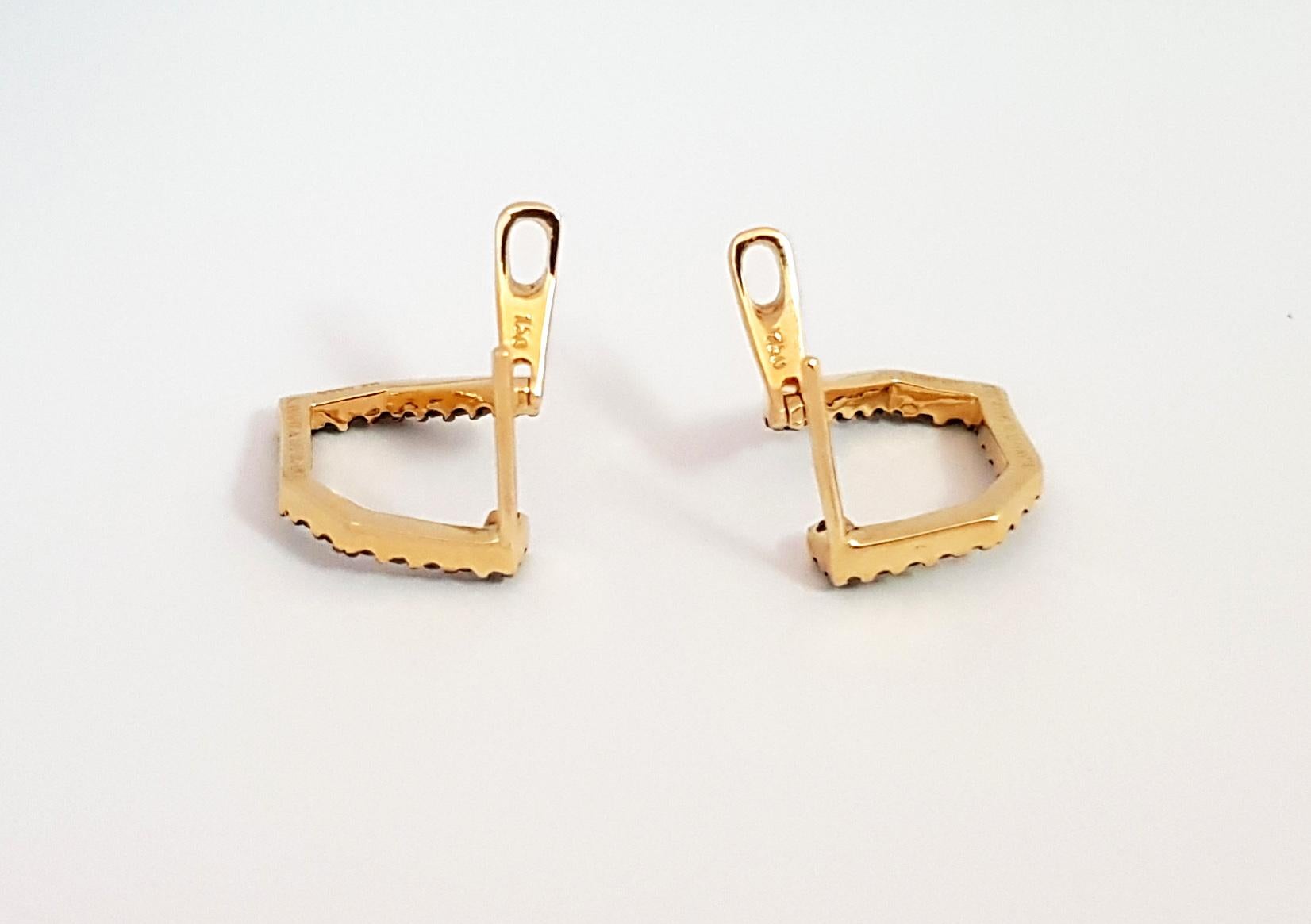 Women's Origami Skinny Single Link No.5 Black Diamond Earrings 18K Yellow Gold For Sale