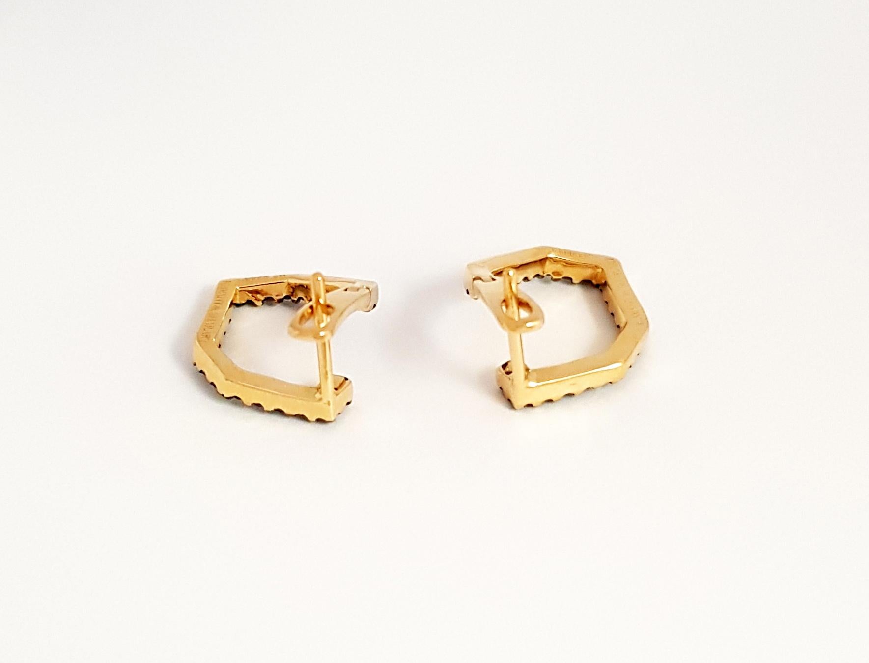 Origami Skinny Single Link No.5 Black Diamond Earrings 18K Yellow Gold For Sale 1