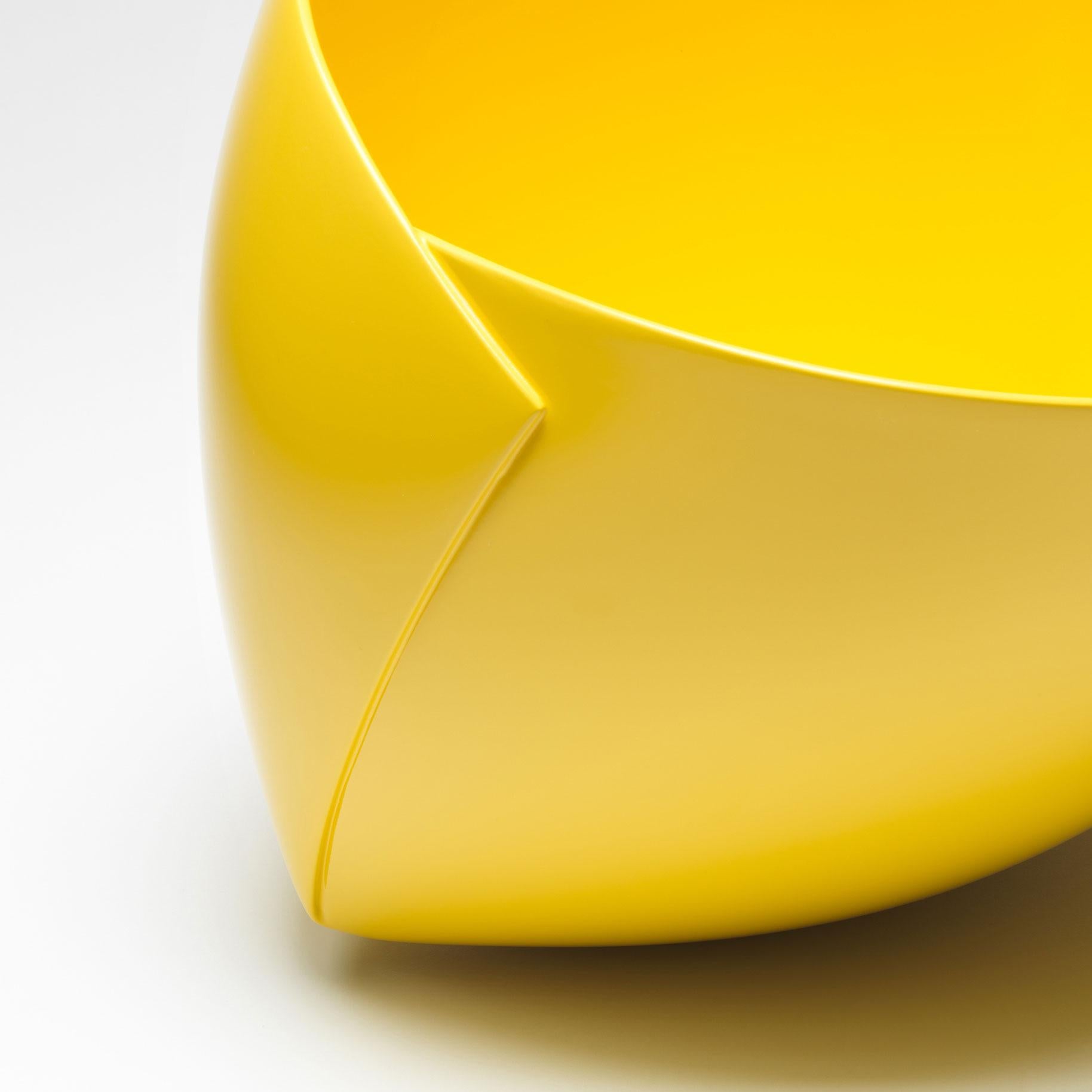 Belge Bol Origami jaune d'Ann Van Hoey en vente