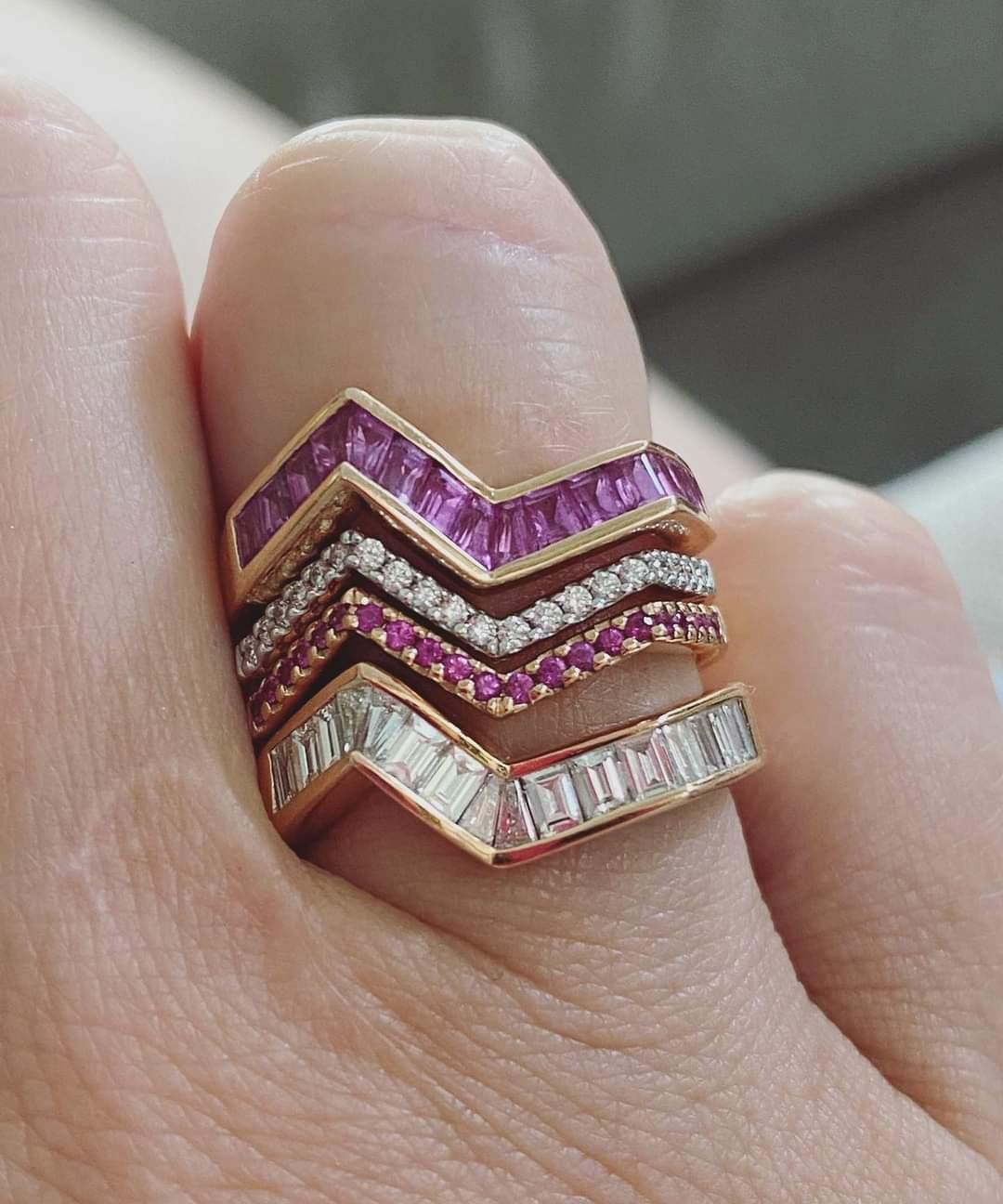 Origami Ziggy Diamond Ring 18K Gold In condizioni Nuovo in vendita a Bangkok, 10