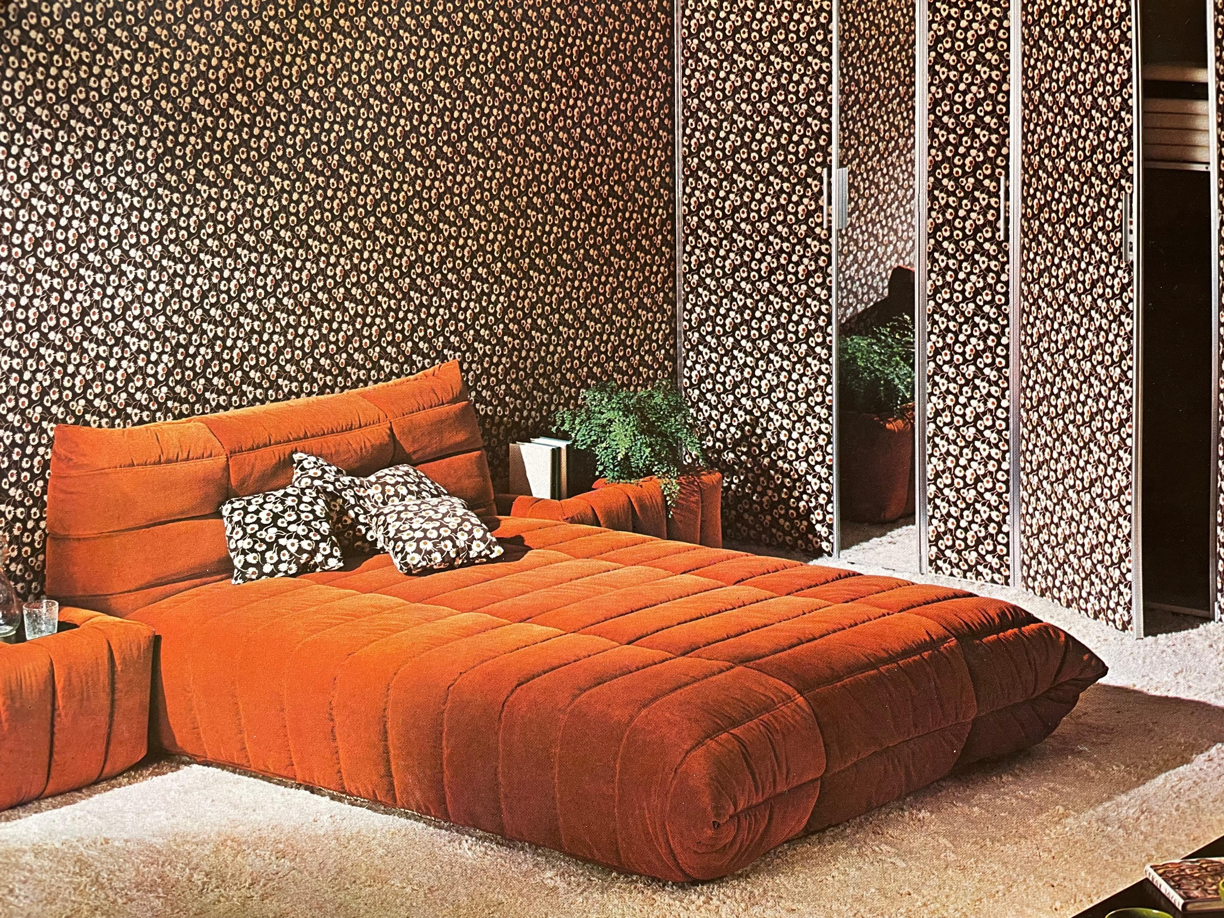 Original cama Togo de terciopelo verde de Michel Ducaroy para Ligne Roset, Francia, años 70 12