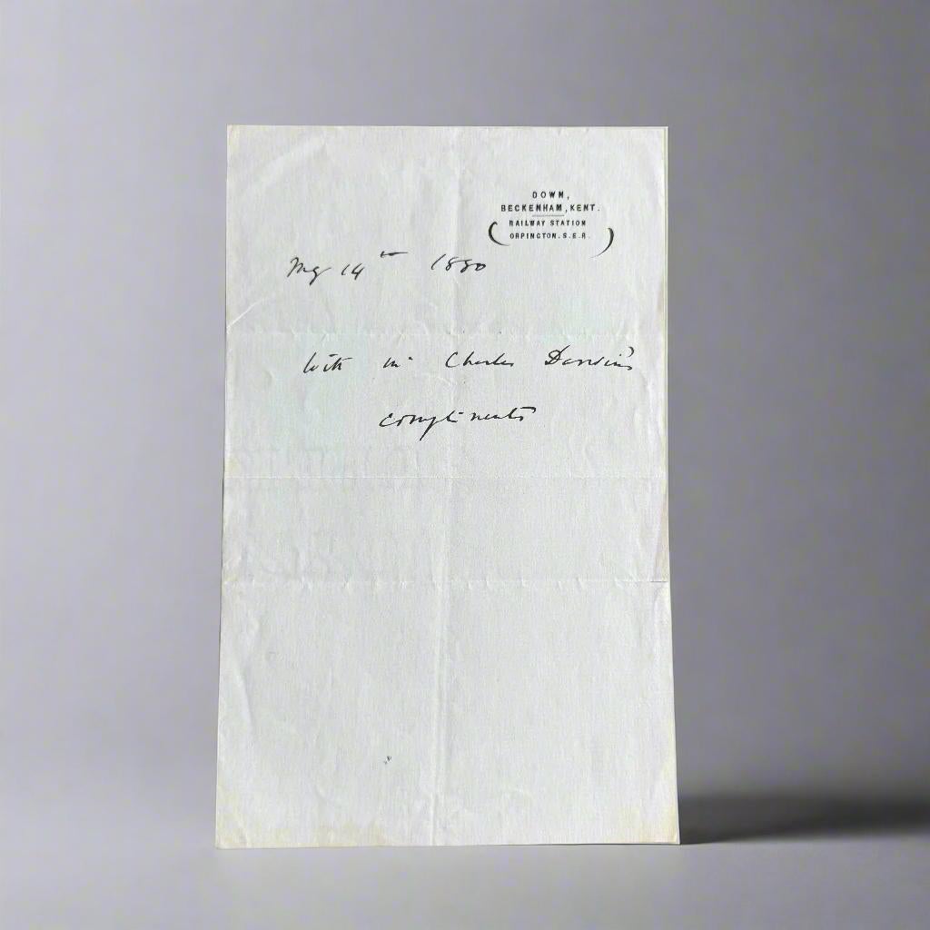 Le livre le plus important jamais imprimé, et le plus proche de posséder un exemplaire signé.

Dans De l'origine des espèces, publié en 1859, Darwin a exposé pour la première fois la théorie de l'évolution par sélection naturelle, mettant à bas des