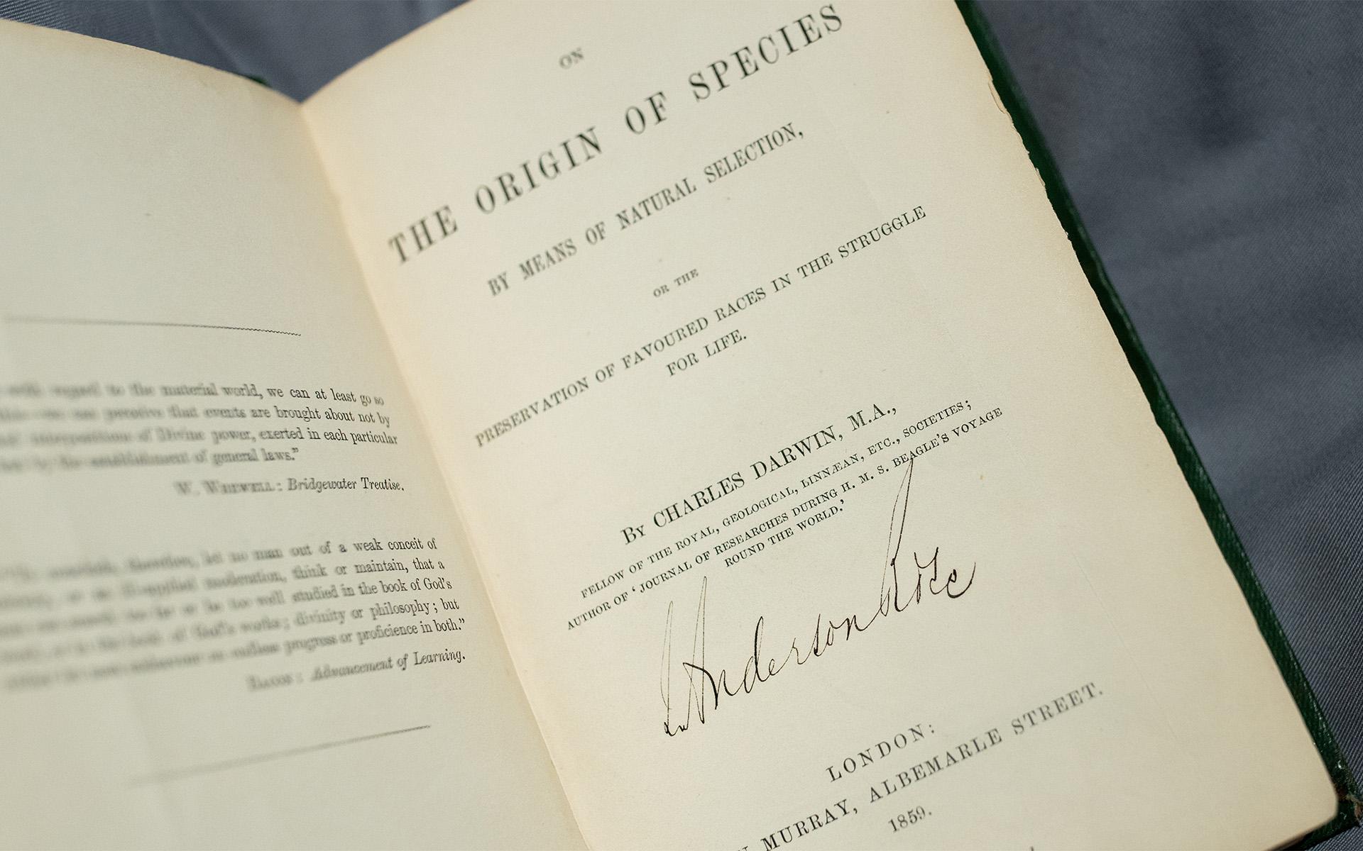 L'origine des espèces  1859, première édition, premier tirage, SIGNÉ Bon état - En vente à London, GB