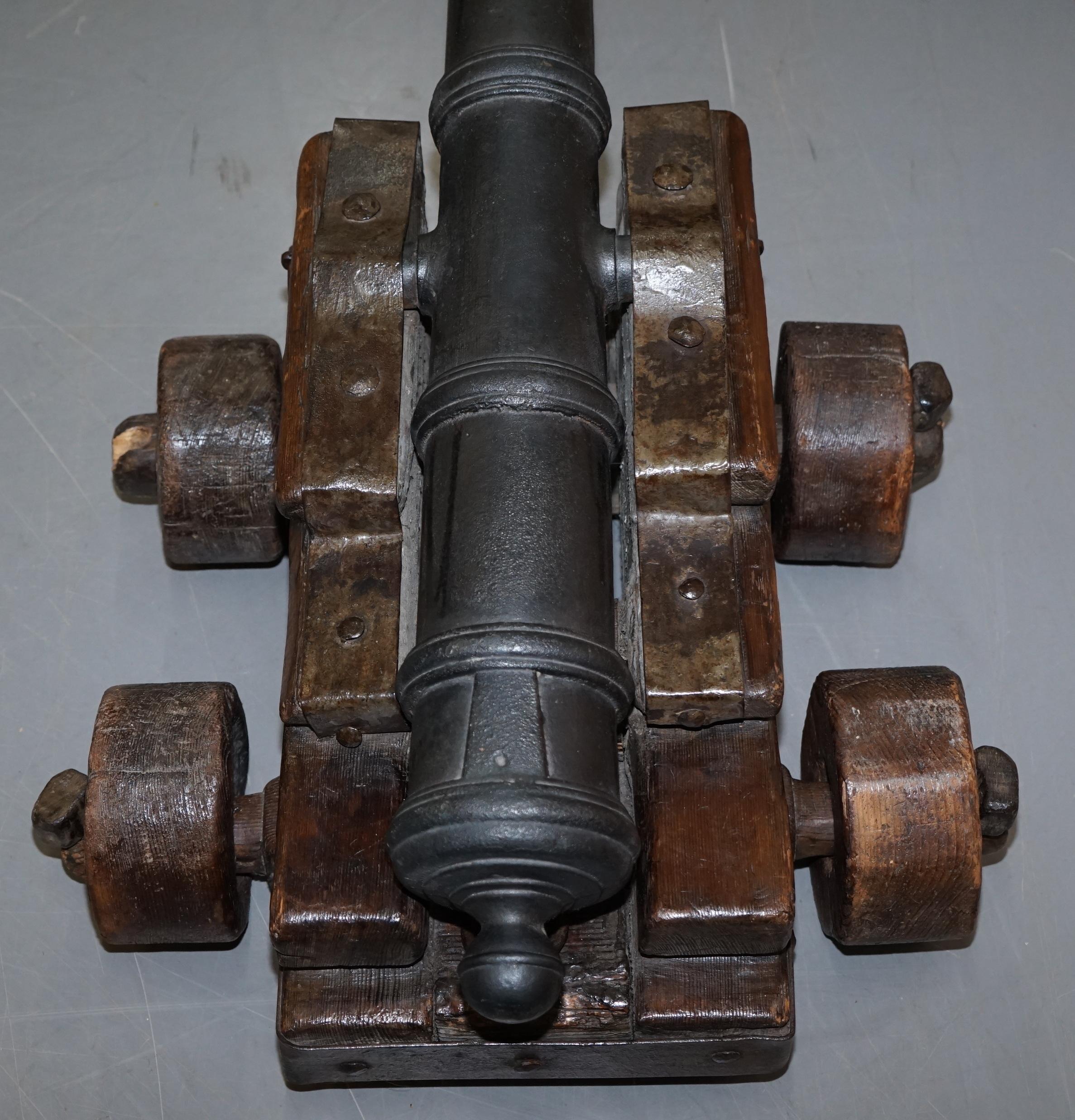 Original 16th Century Ships Naval Cannon Timber Base with Later Bronze Cannon In Fair Condition In West Sussex, Pulborough