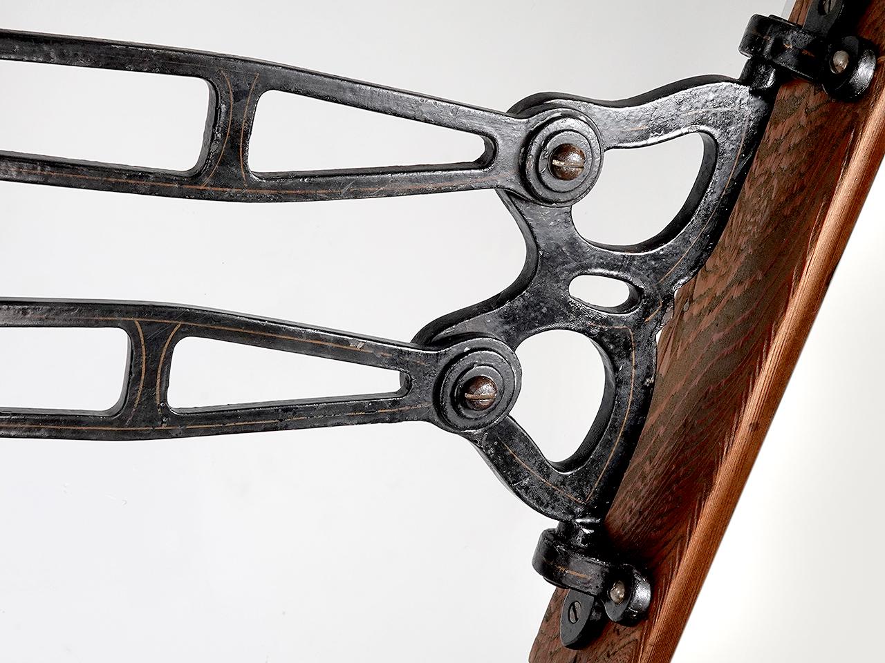 Américain Original 1800s Articulated Dental Wall Table en vente