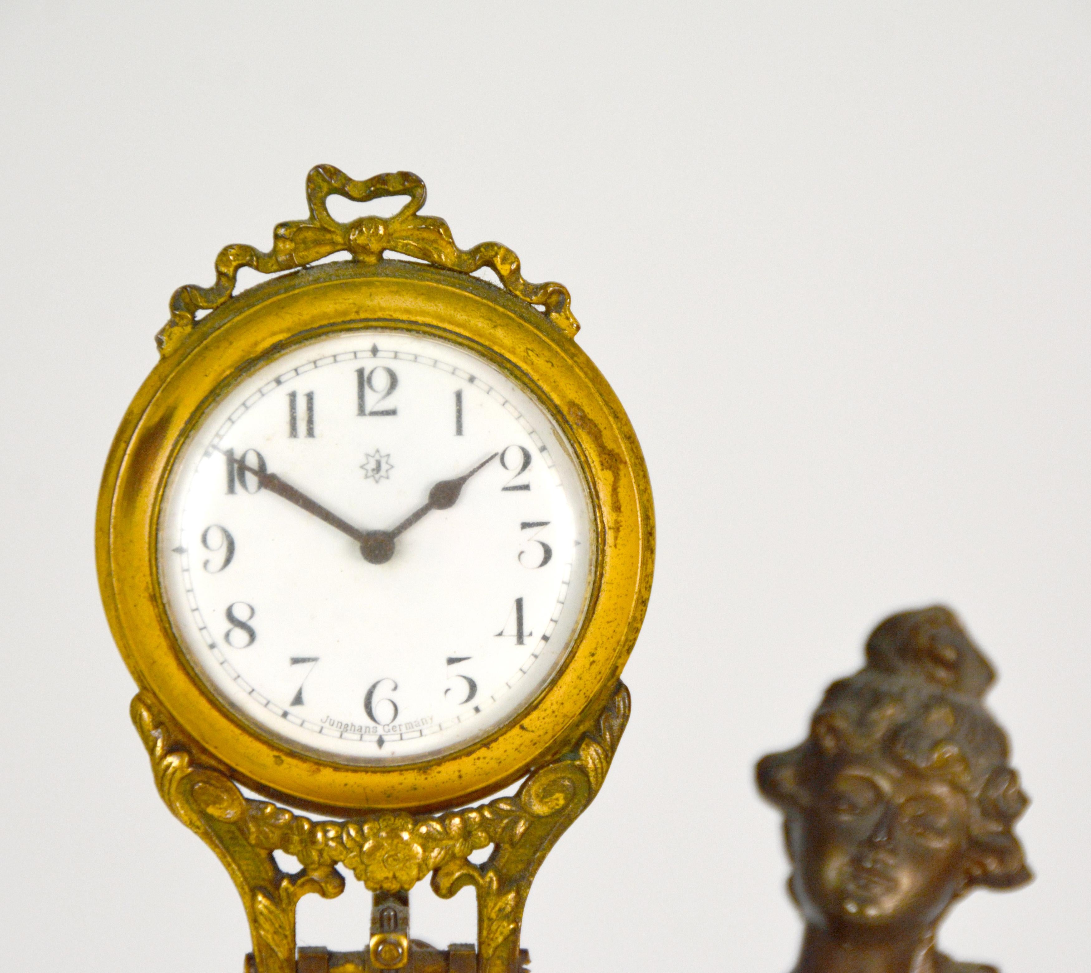 Bronze Original 1900 Antique German Junghans Diana Lady Statue 8 Day Swinging Clock For Sale