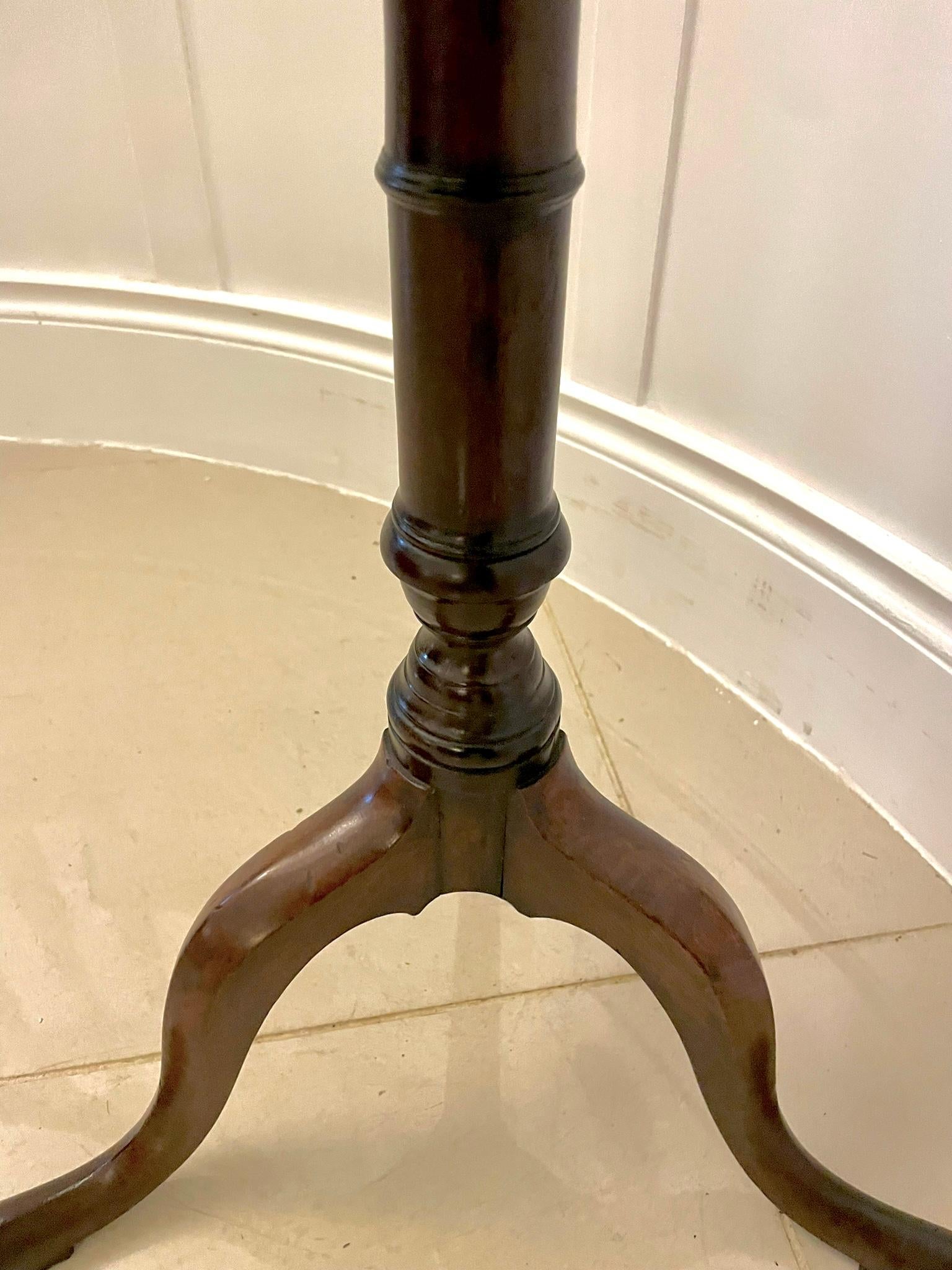 Bouilloire originale en acajou figuré de qualité George III du 18e siècle en vente 3