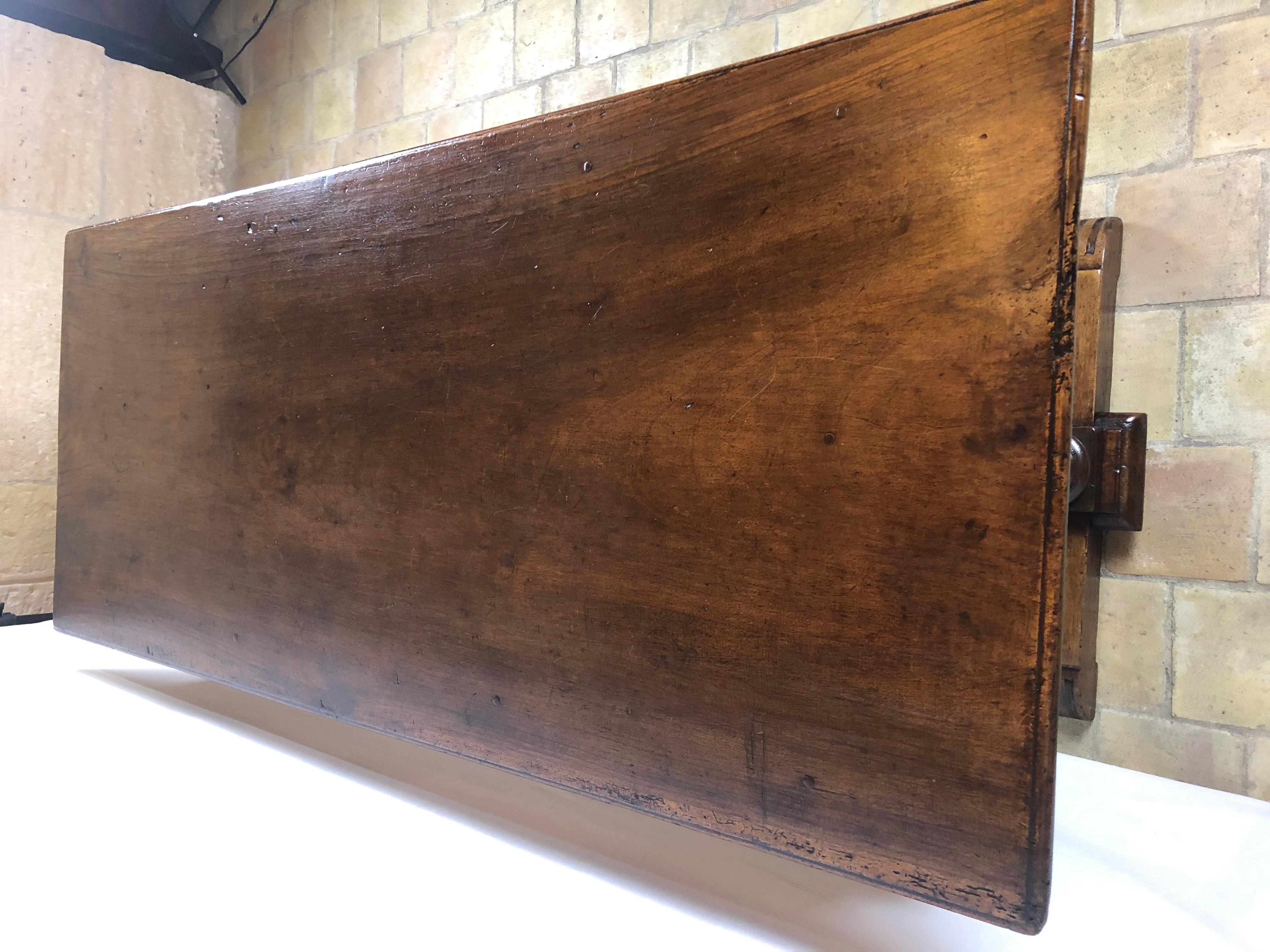 Varnished 18th Century French Louis XIII Walnut Sofa Console or Display Table For Sale