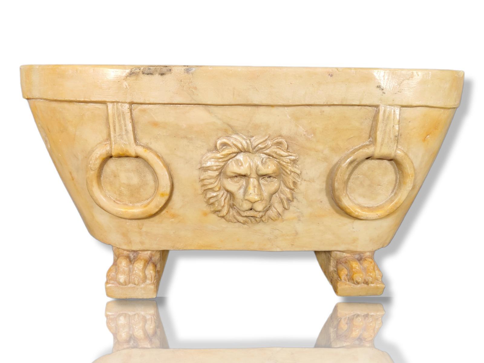 Hand-Crafted Original 18th Century Roman Marble Lion Bath     For Sale
